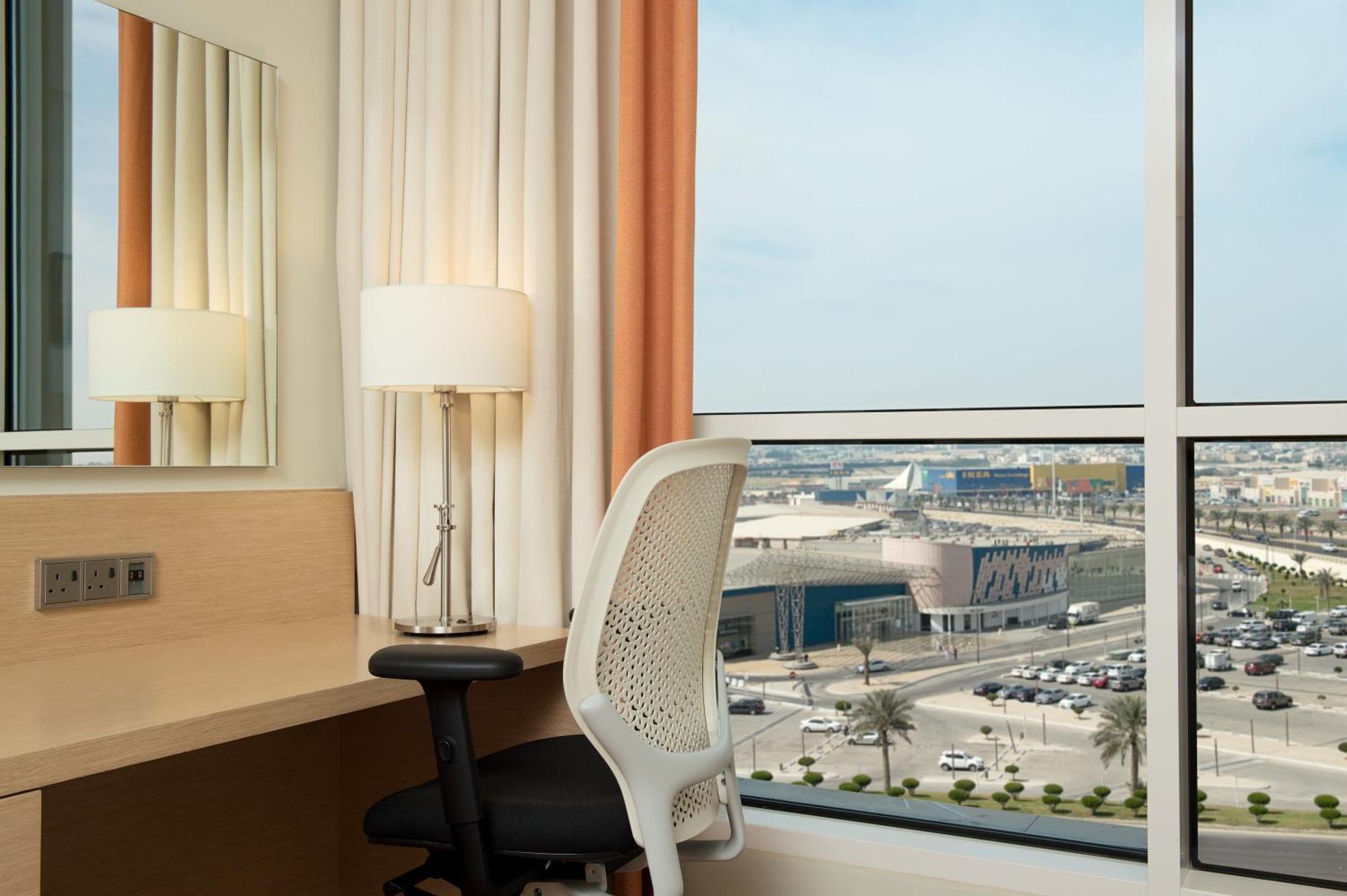 Hilton Garden Inn Al Khobar Exterior photo