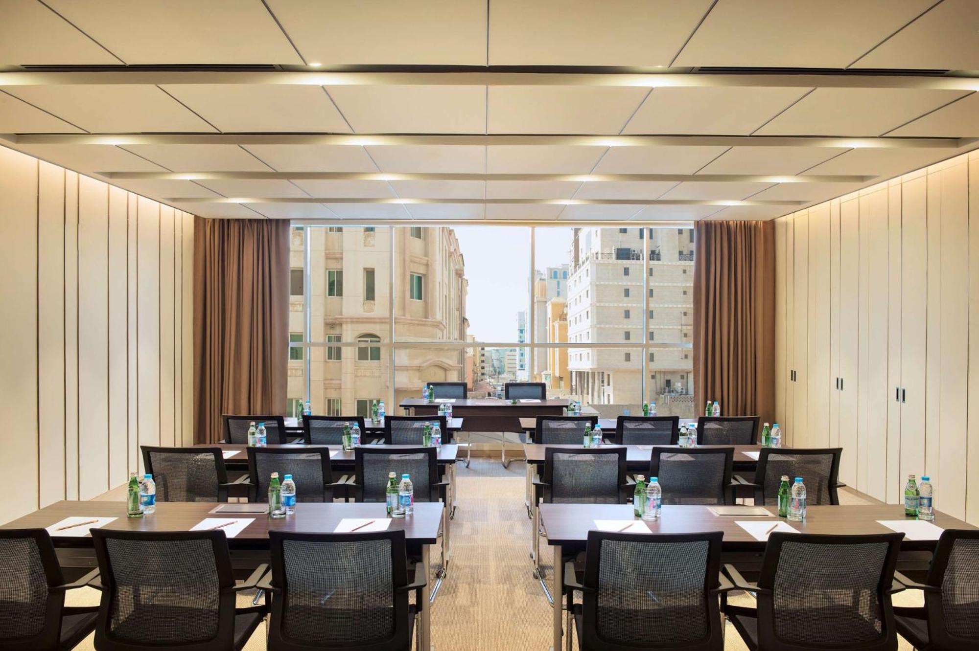 Hilton Garden Inn Al Khobar Exterior photo