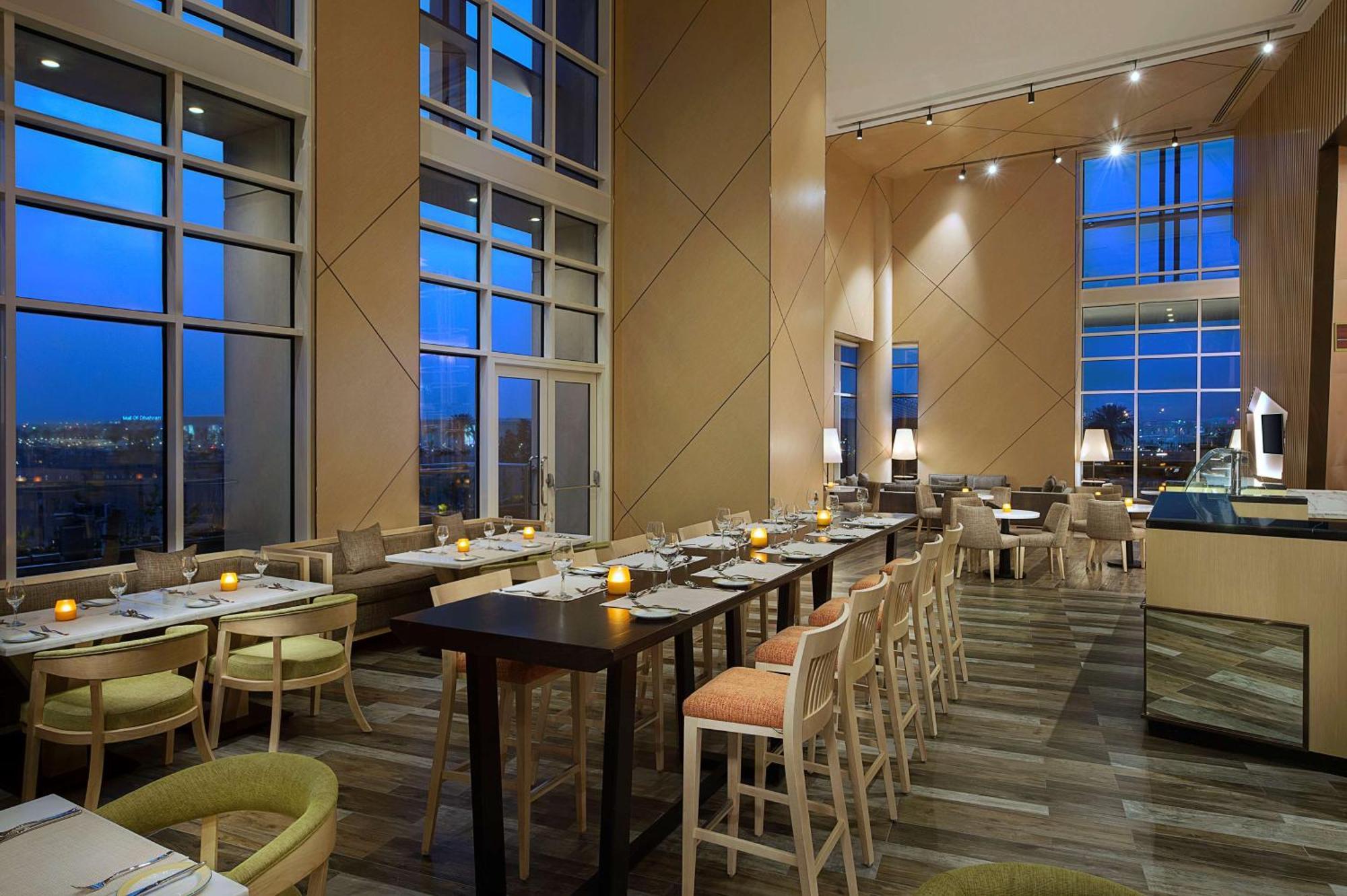 Hilton Garden Inn Al Khobar Exterior photo