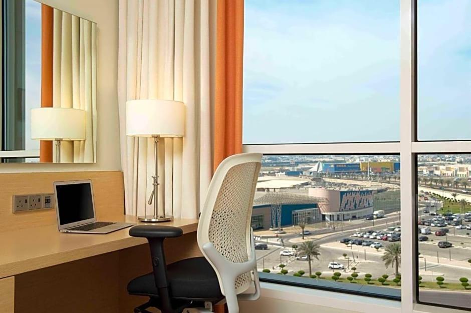 Hilton Garden Inn Al Khobar Exterior photo
